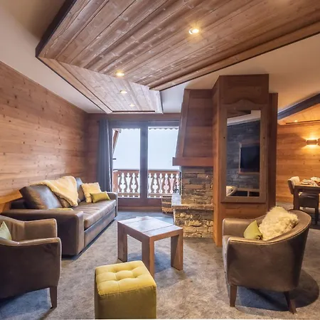 In Near Slopes * Val Thorens